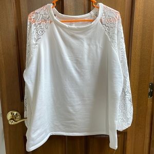 White lace long sleeve shirt